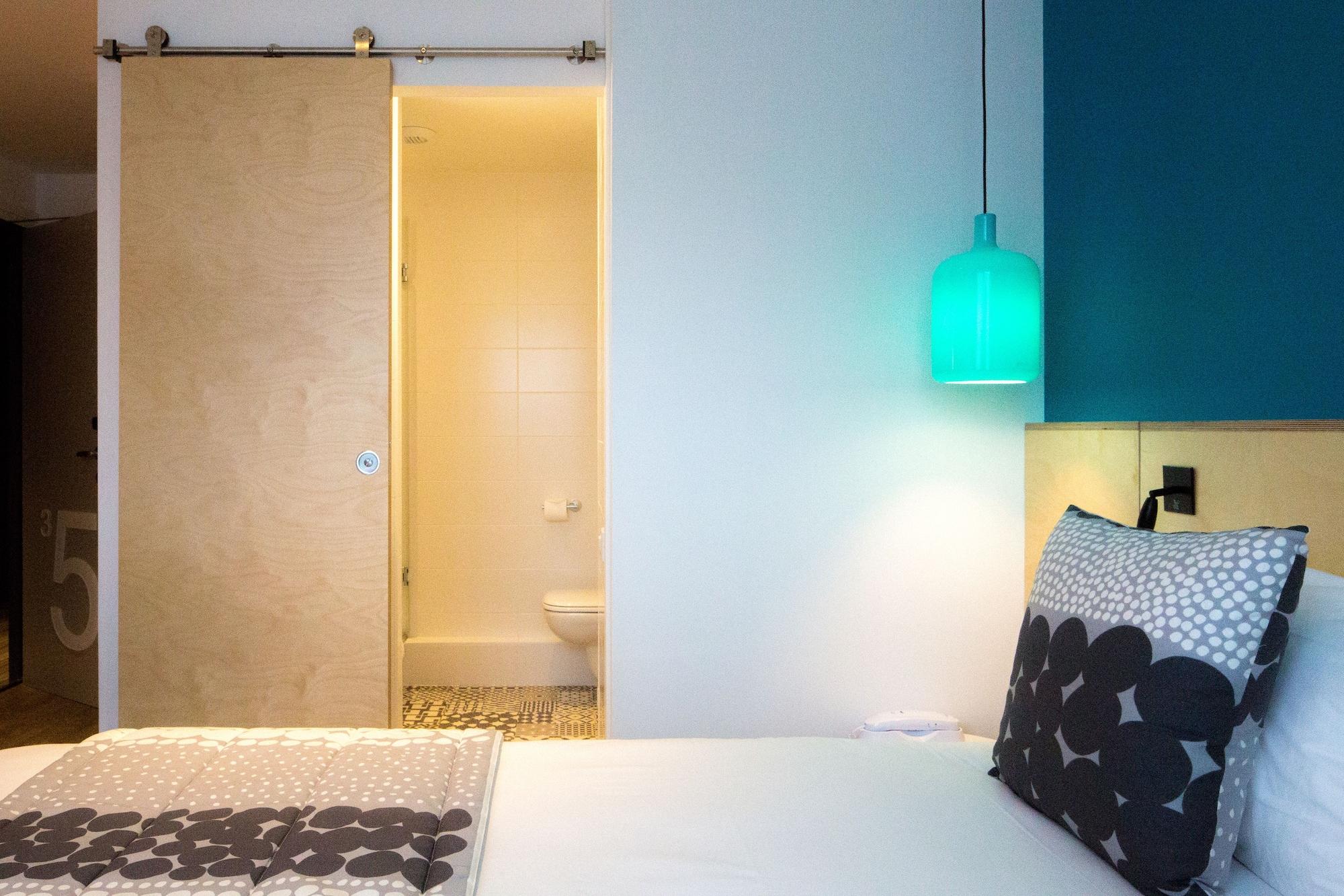 Hotel La Regence Courbevoie