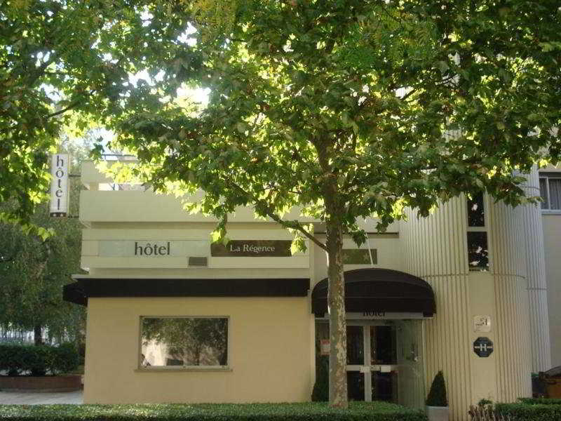 Hotel La Regence Courbevoie