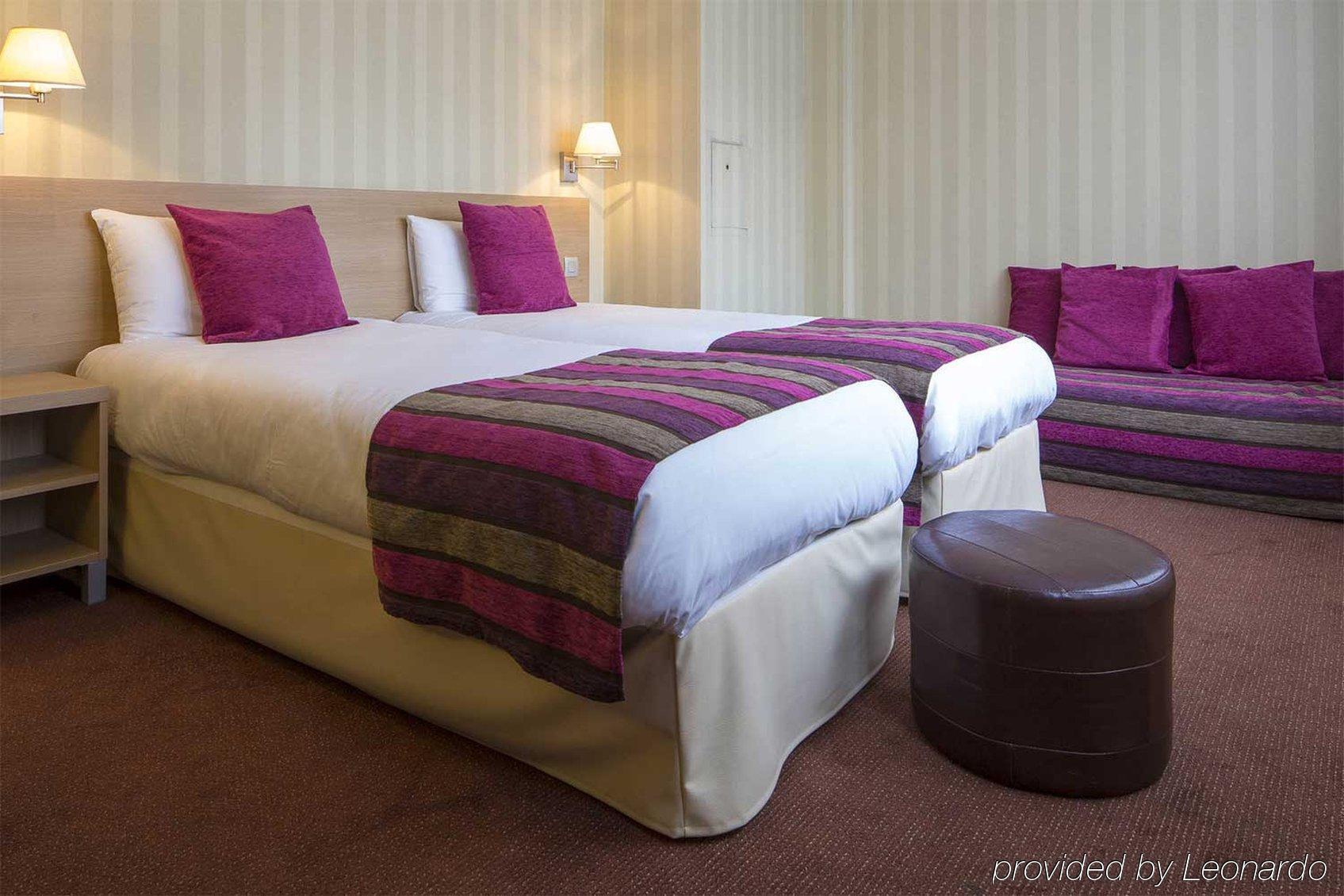 Hotel La Régence Courbevoie